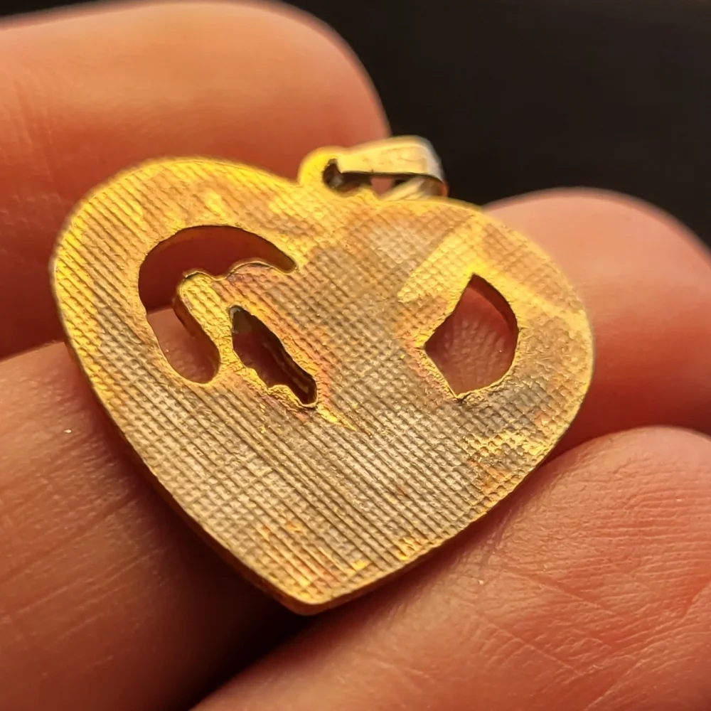 Vintage Heart Pendant with Hummingbird and Flowers - Picture 3 of 3